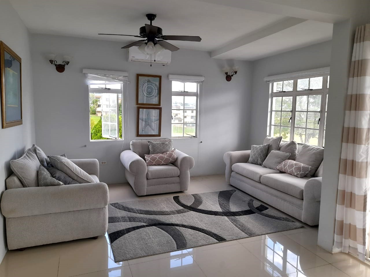 FOR RENT ST JAMES, FLAGSTAFF My Bunch of Keys