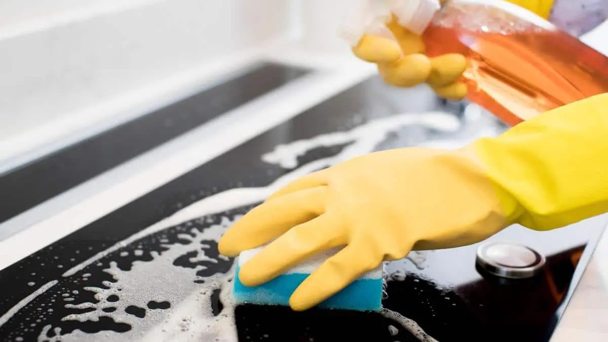 🥇 How Often Should a House be Deep Cleaned? l MCA