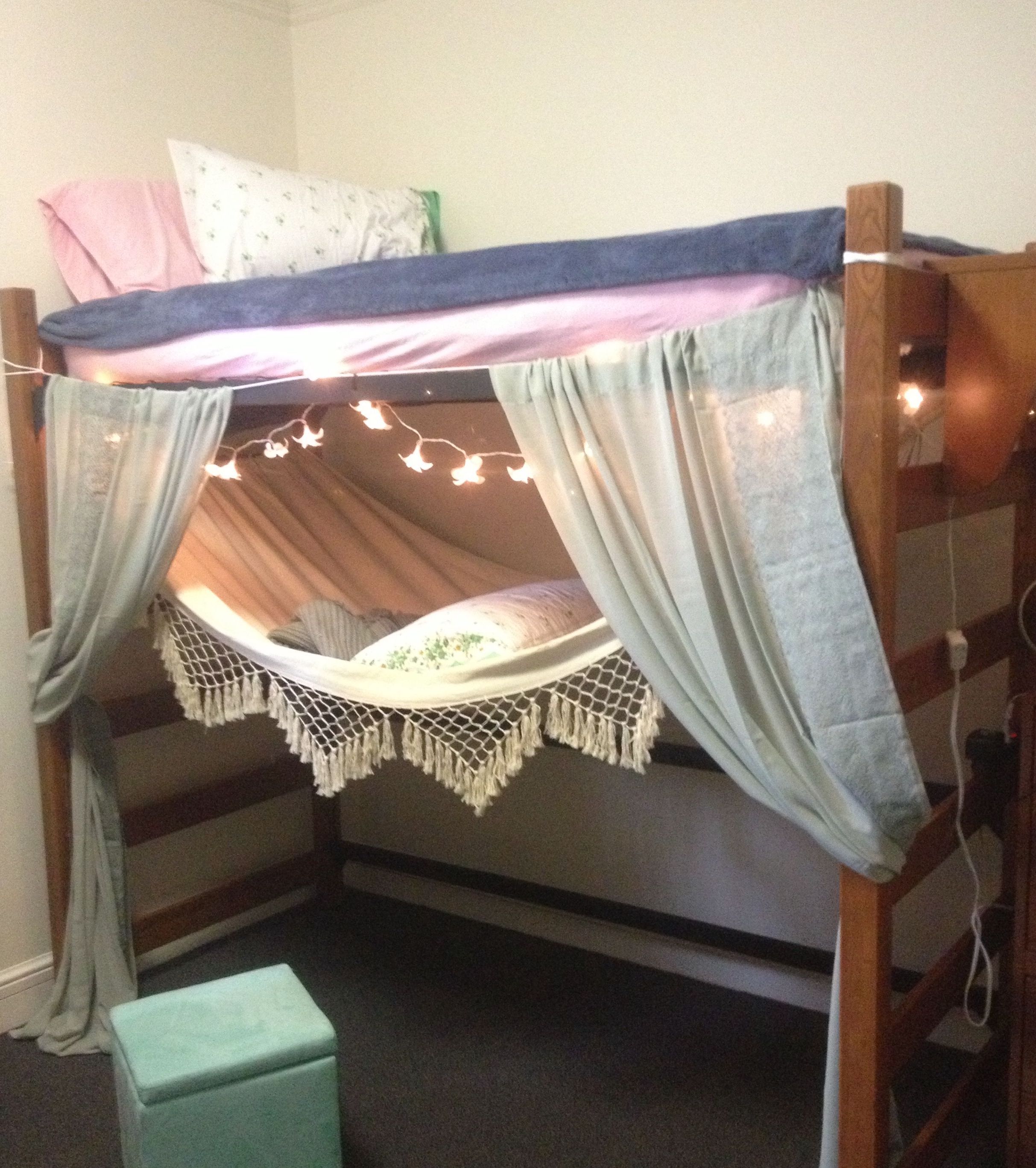 How To Hang A Hammock In A Dorm Room (3 Easy Ways)
