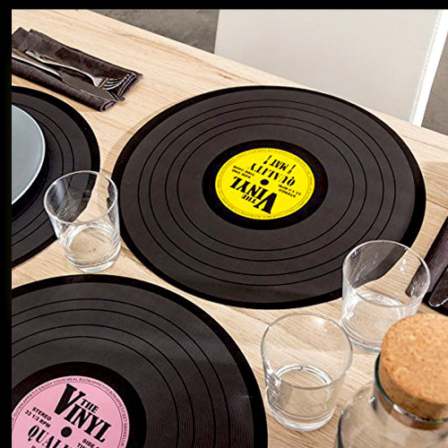 4 Sets de Table Collection Vinyle Décorez Votre Table avec un Air de