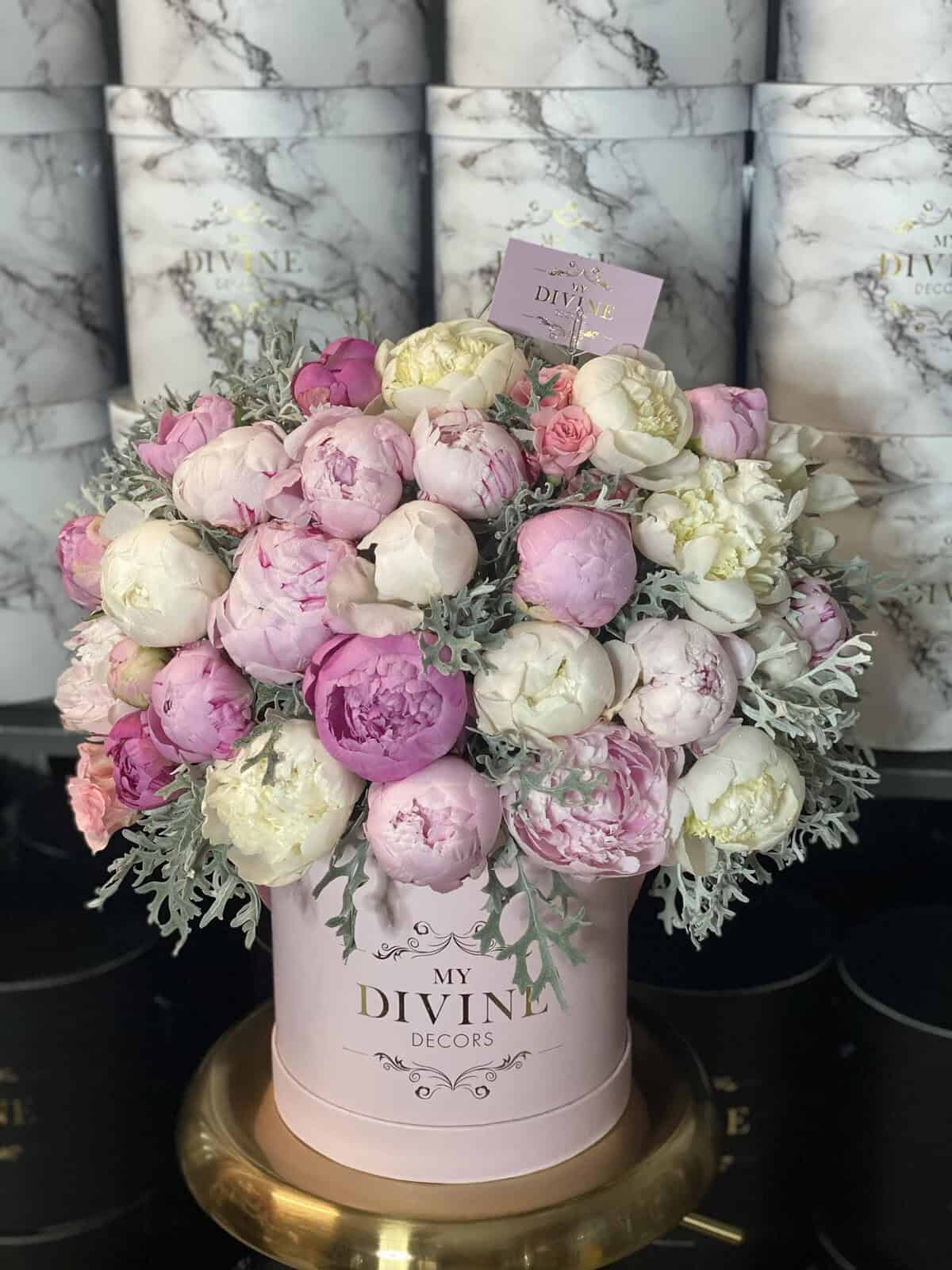 Peony Luxury Box My Divine Decors Flower Boutique Flower Arrangements