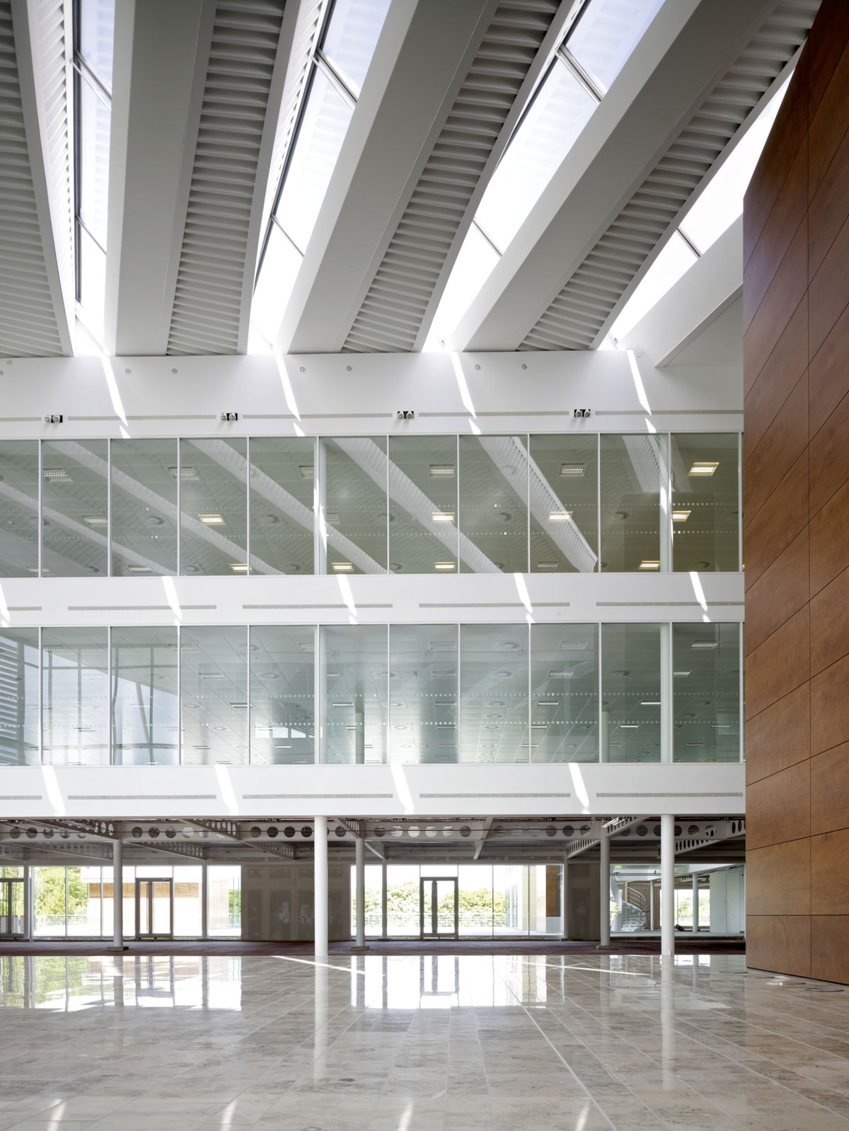 Unilever HQ Leatherhead Commercial Office Design / Architecture