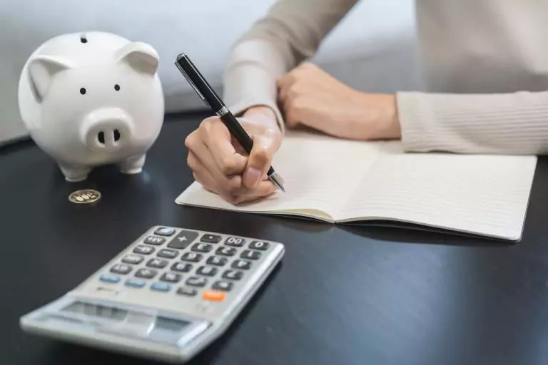 How To Save Money While Renting 10 Helpful Tips EASY.Wireless