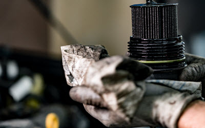 Top 5 Causes Of Land Rover Engine Oil Leaks