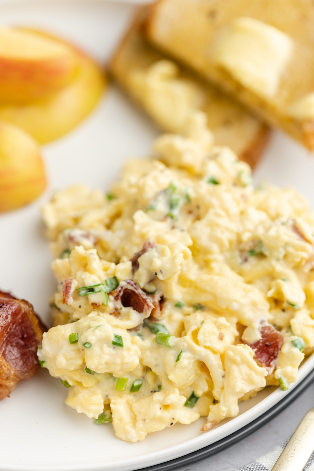 Anthony Bourdain Creamy Scrambled Eggs (The BEST!)