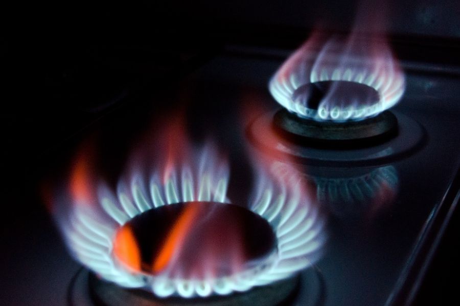 What Happens If You Use Propane On A Natural Gas Stove? MyFire.Place