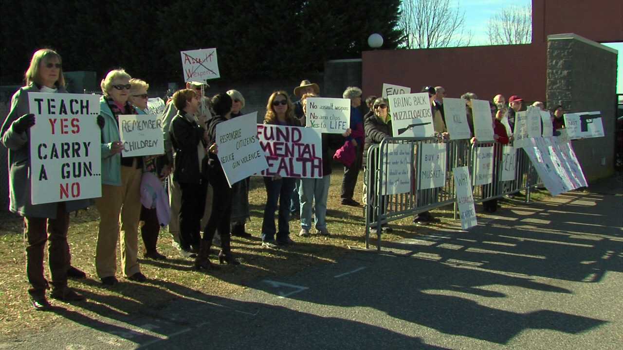 Protesters picket gun show in WinstonSalem FOX8 WGHP