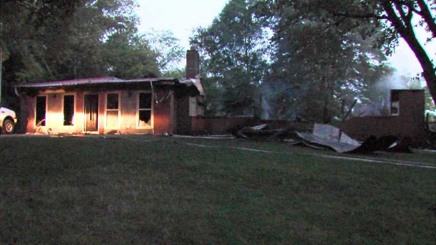 House catches fire in Davidson County