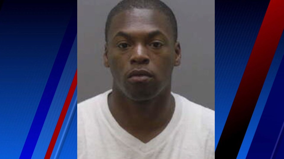 Man wanted by Burlington police for kidnapping, assault, robbery FOX8(04)