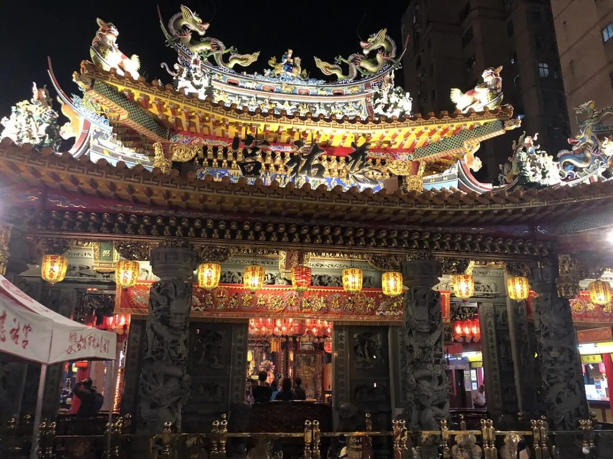 台北を代表する観光夜市の一つ!「饒河街観光夜市」で爆食い。