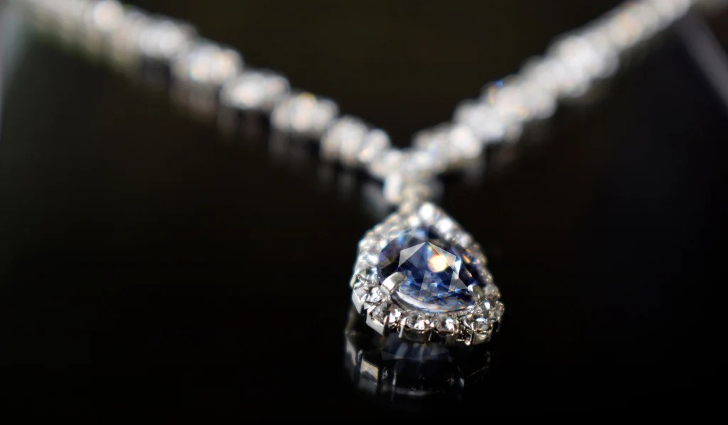 Jewelry Appraisals How Much Is My Diamond Jewelry Worth myGemma