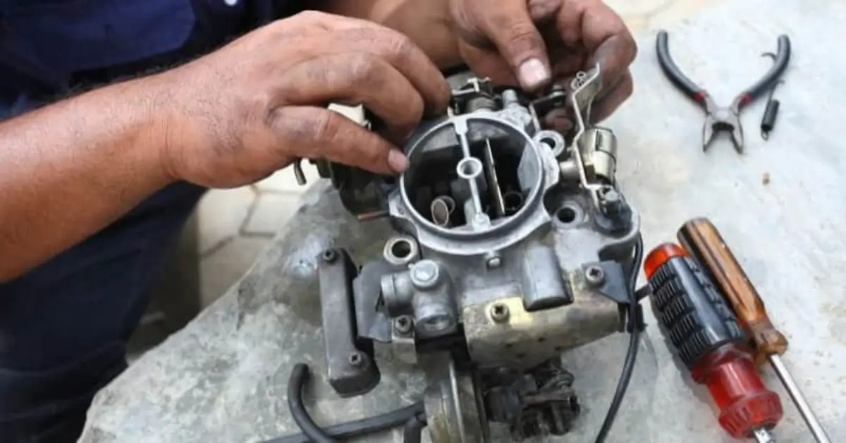 How to Clean a Generator Carburetor in Simple Steps