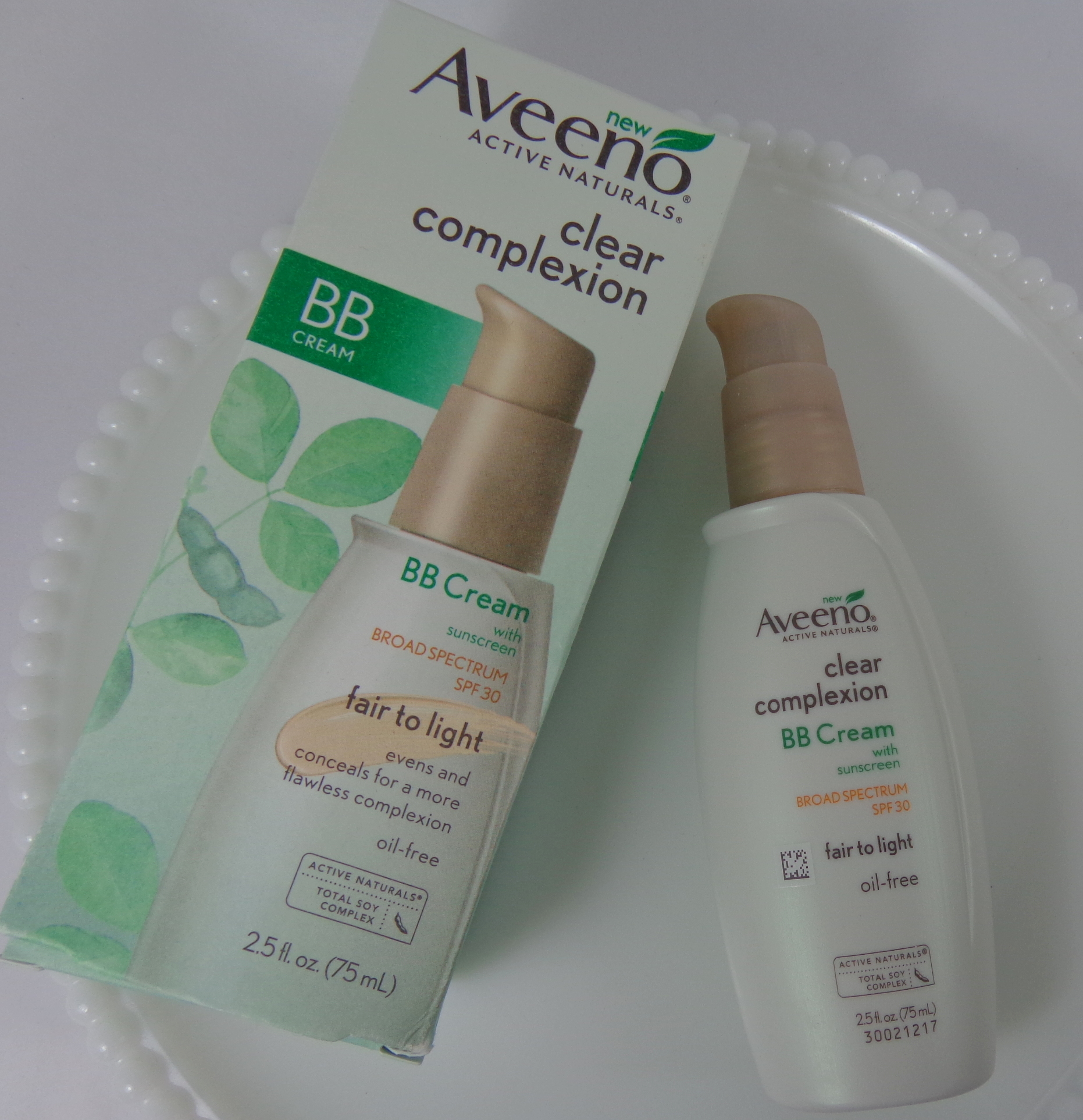Review with Before and After Photos Aveeno Clear Complexion BB Cream