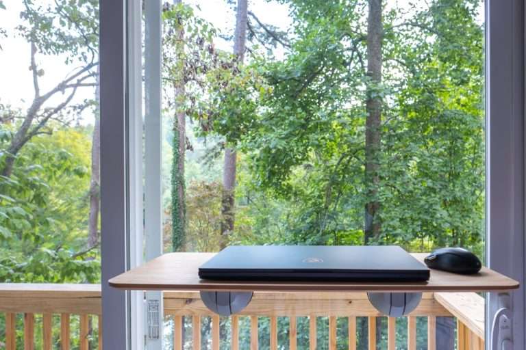 DeskView Review Is the Window Desk All That It's Cracked Up To Be