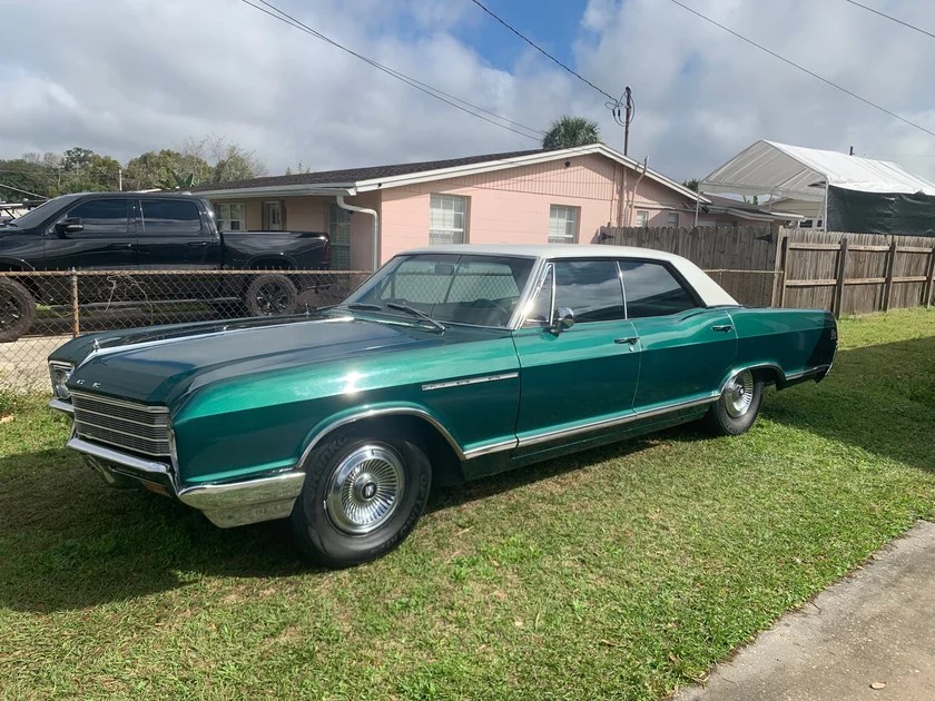 James's 1966 Buick LeSabre - Holley My Garage