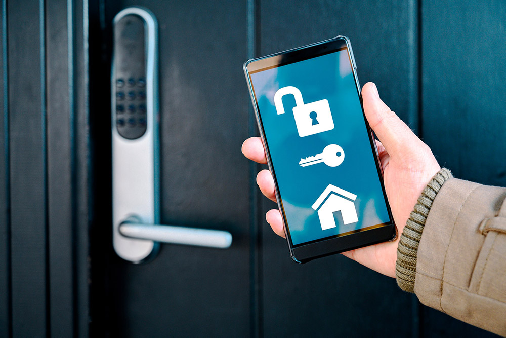 Why Use Smart Locks? The 10 Benefits You Need to Know