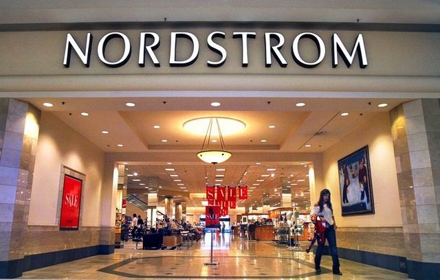 Top 10 Online Fashion Stores in the USA Myjestik Top 10 Online Fashion Stores in the USA Myjestik