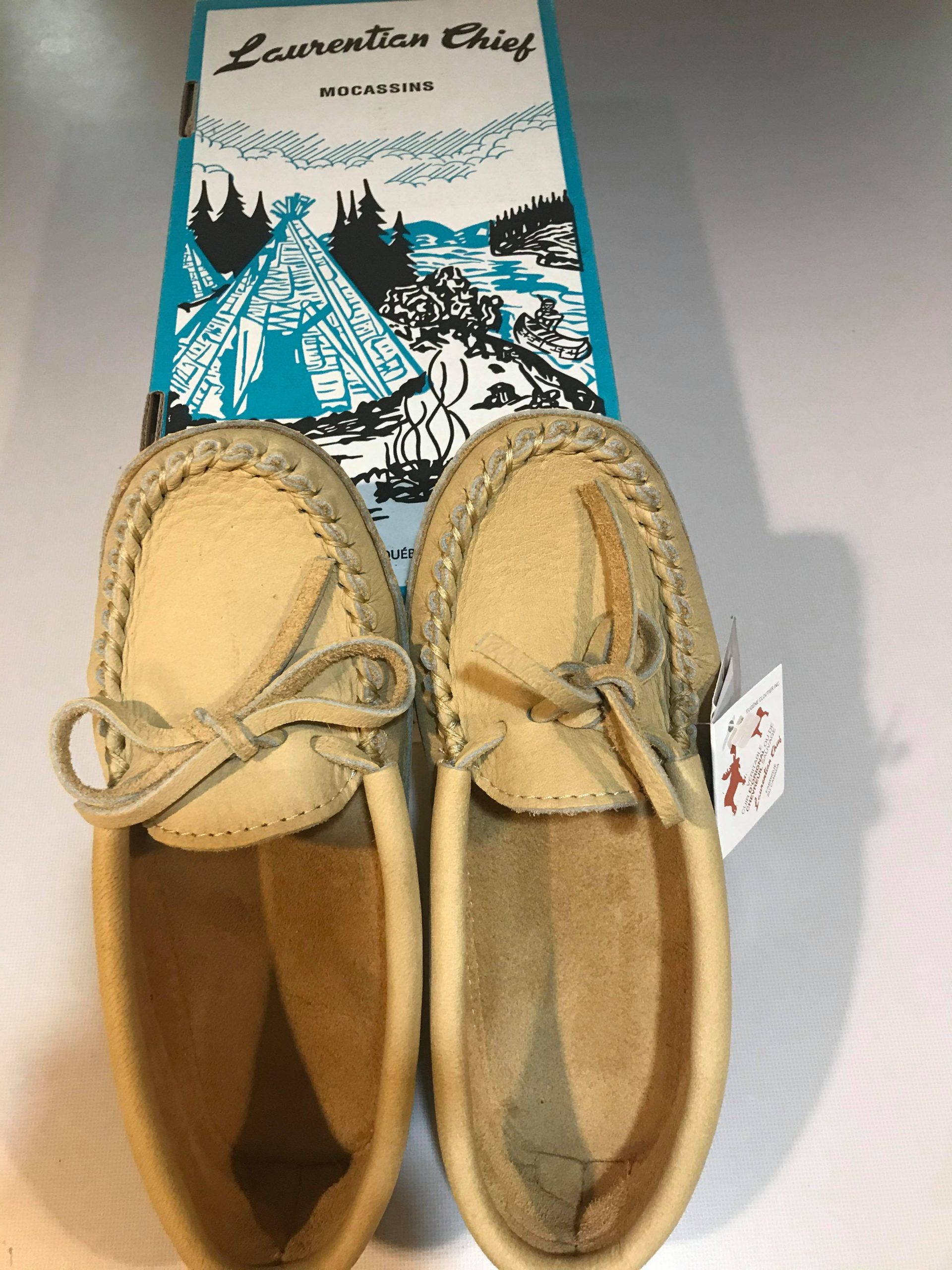 Laurentian Chief Moccasins (Pair 1) Junk Away Inc
