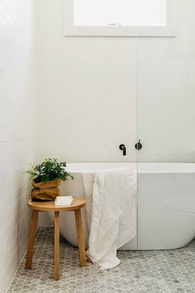 Beautiful Bathroom Side Tables That Will Blow Your Mind