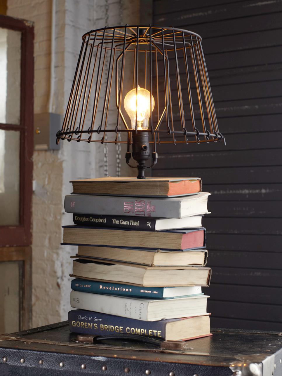 10 Amazing Ways to Reuse Old Books