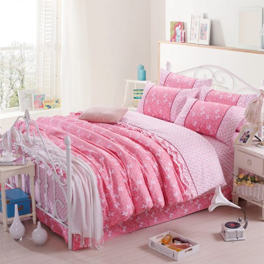Transform Your Bedroom With Bedding Set And Make It Your Own Piece Of