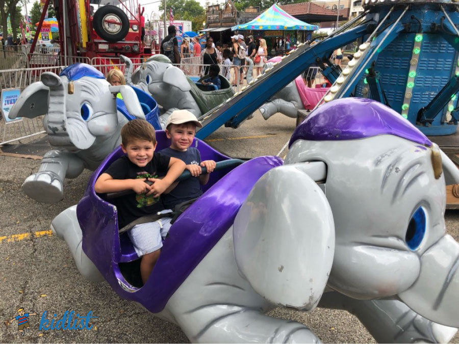 Chicagoland Outdoor Amusement Parks Open for Summer 2022