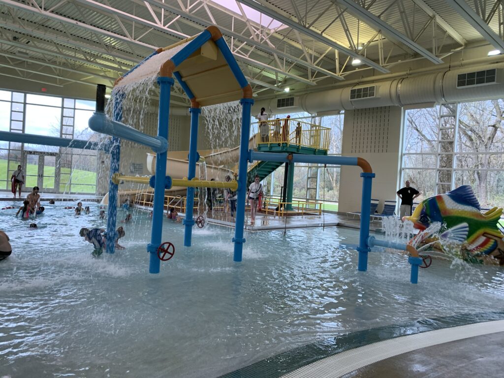 22 Indoor Water Parks Near Chicago for a Winter Escape Within Driving