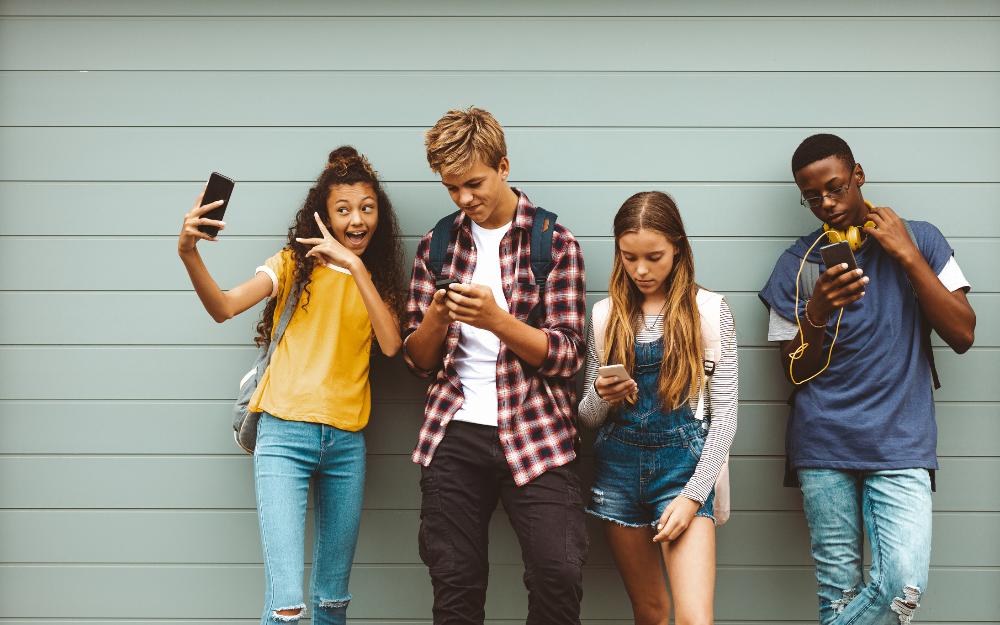 Screen time in teenagers how can we manage it? My Kids Vision