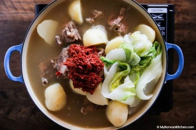Gamjatang (Pork Bone Soup) My Korean Kitchen