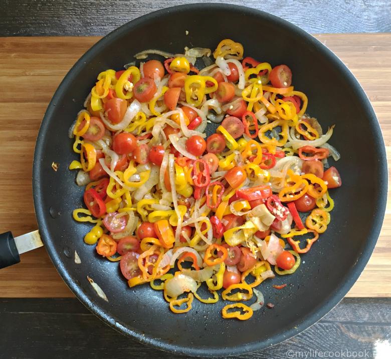Sausage & Peppers Pasta (Noodles or Zoodles)