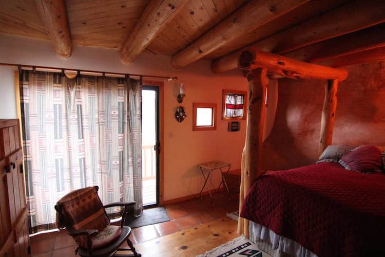 Cliff Haven Home is a Getaway Built Directly into the Red Rock of Utah