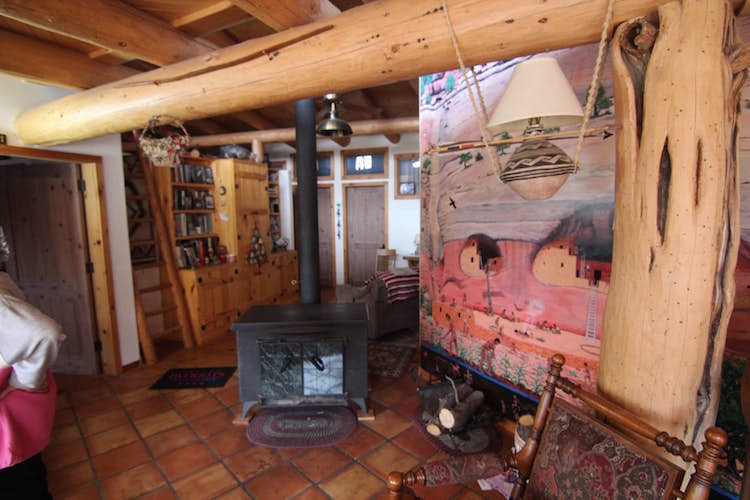 Cliff Haven Home is a Getaway Built Directly into the Red Rock of Utah