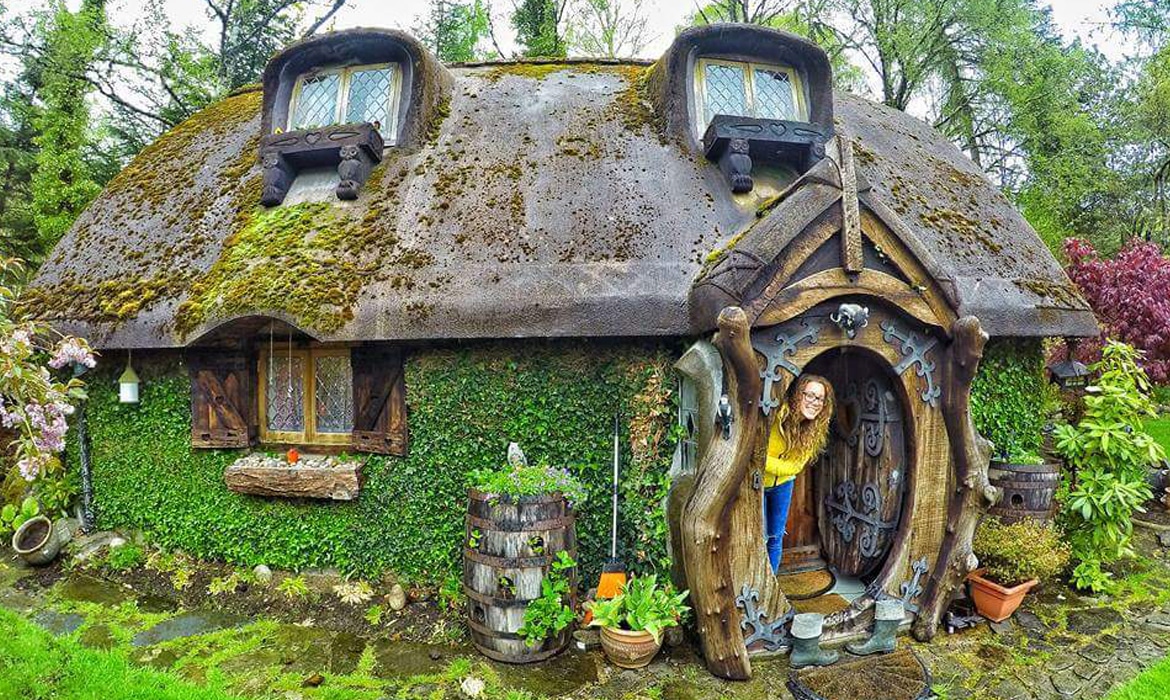 Real Life Hobbit House Imagines the Fantastical Book into a Cozy Home