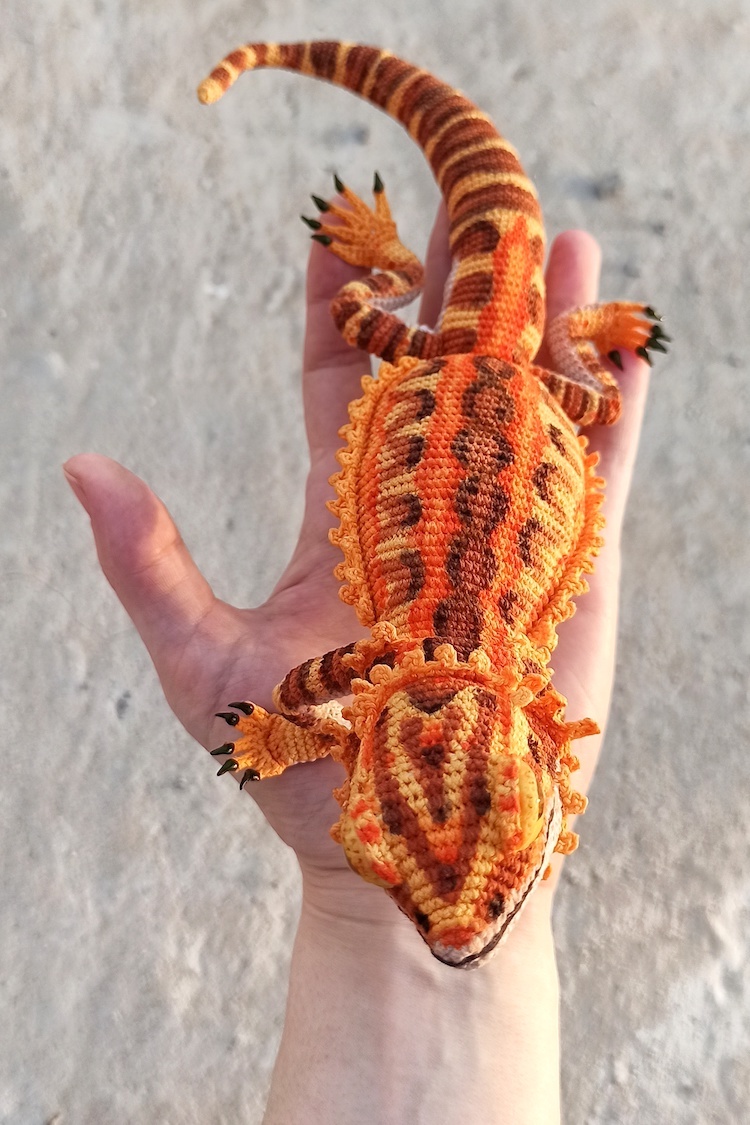 Artist Releases DIY Crochet Pattern for a Very Realistic Bearded Dragon