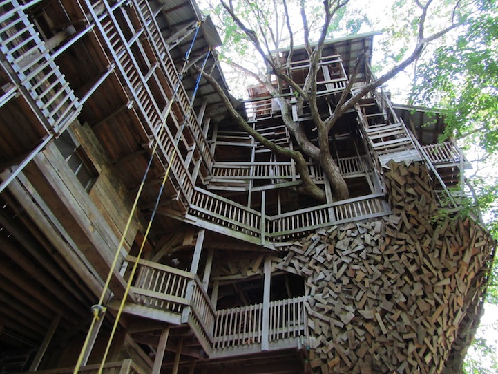 Man Spent 15 Years Building a Massive 5Story Tree House