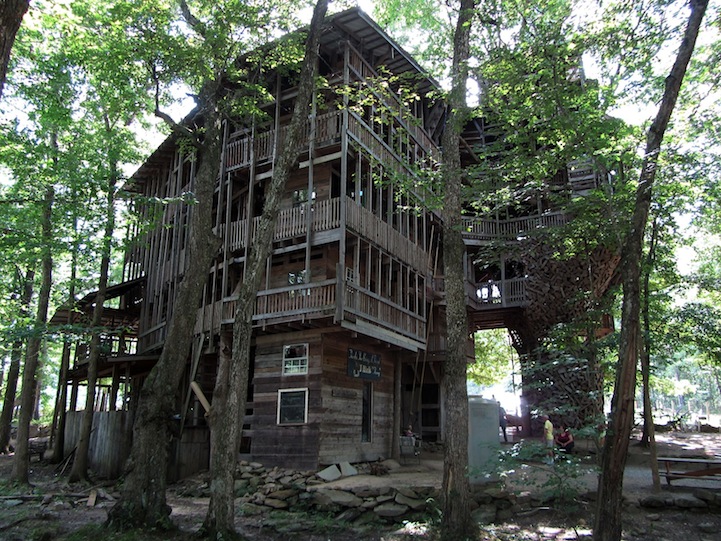 Man Spent 15 Years Building a Massive 5Story Tree House