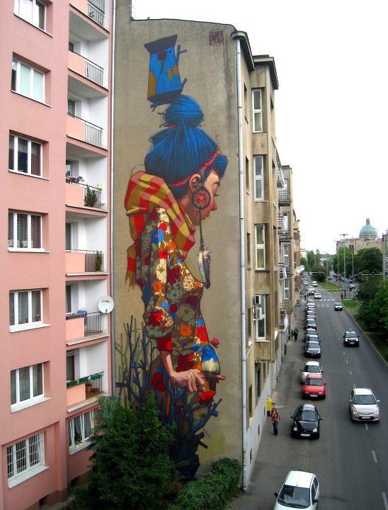 15 Massive Street Art Murals Around the World