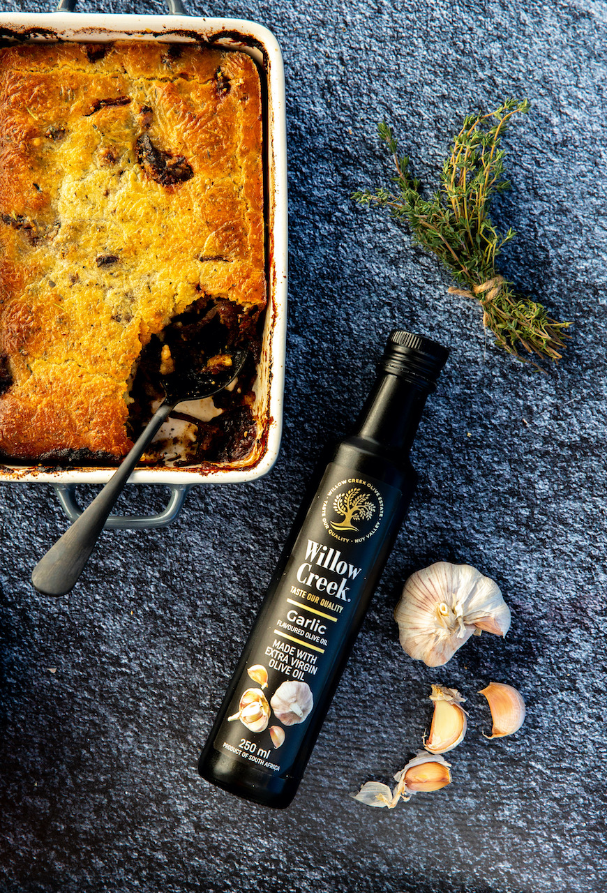 Venison Pie with red wine, cloves, juniper berries and a soft herbed