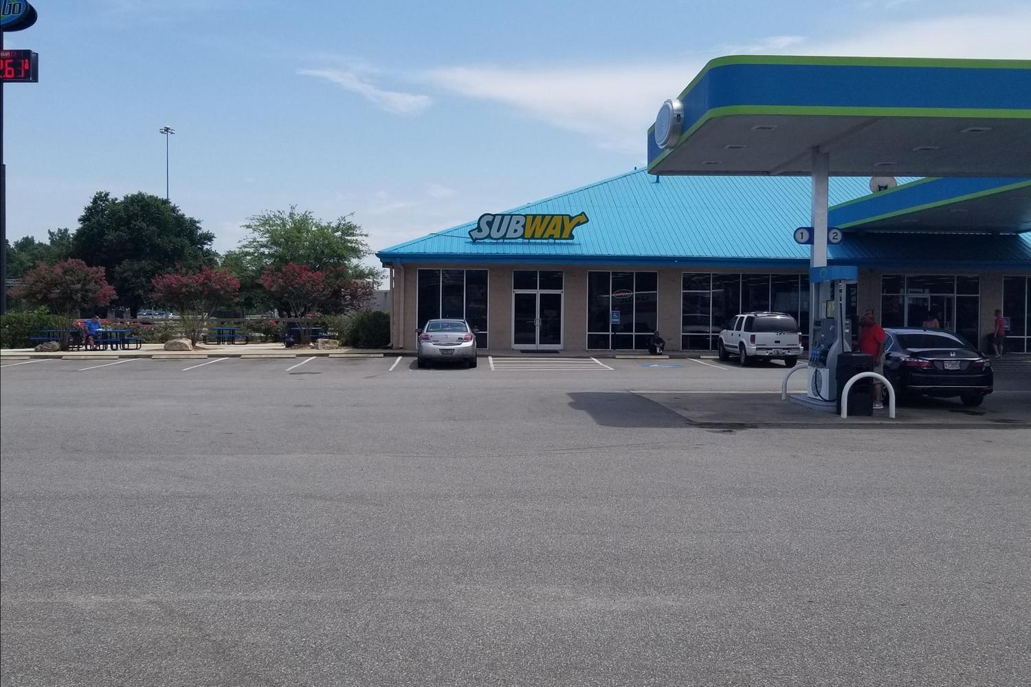 Spikes Dog Park at Gas N' Go review in Hawkinsville, MyPetMaps