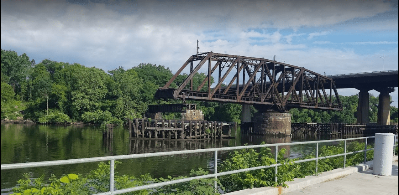 Grays Ferry Crescent Trail Park Fairmount Park Conservancy
