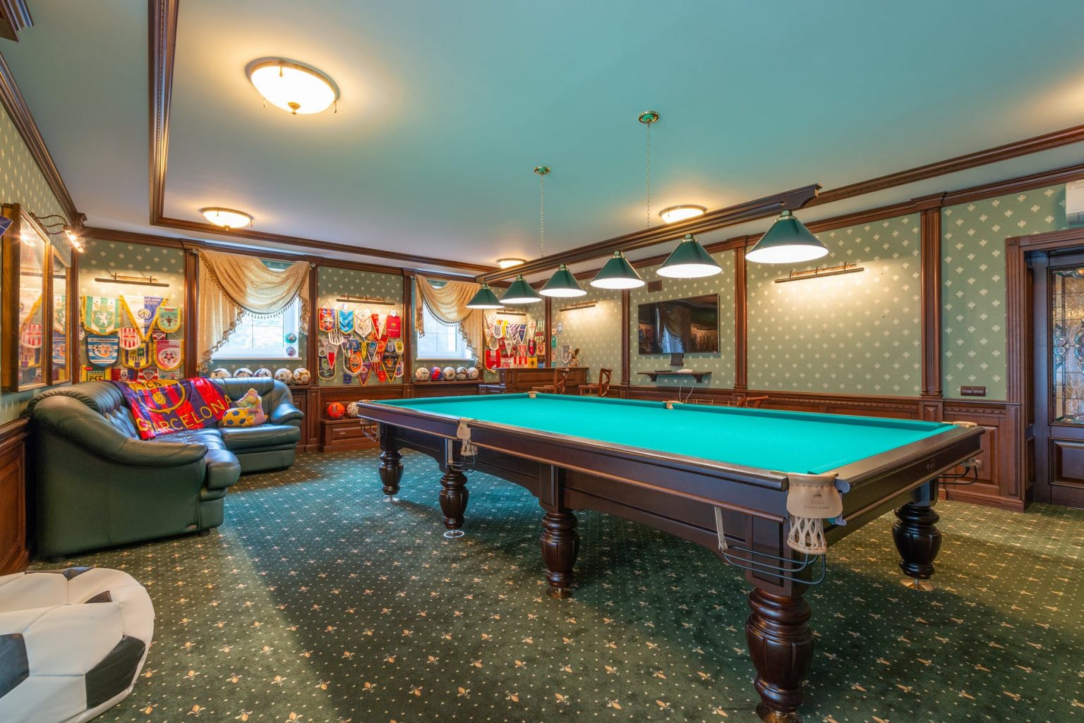 Why Are Pool Tables So Expensive? My Pool Cue