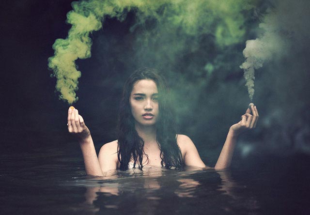 smoke-bomb-for-photography-photo-retouching-sample