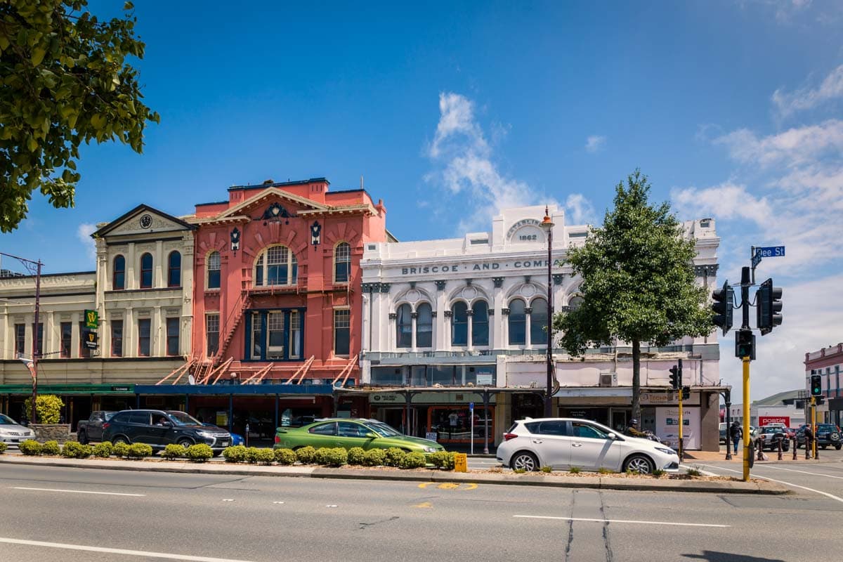 8 BEST Stops of the Drive from Queenstown to Invercargill Route Info