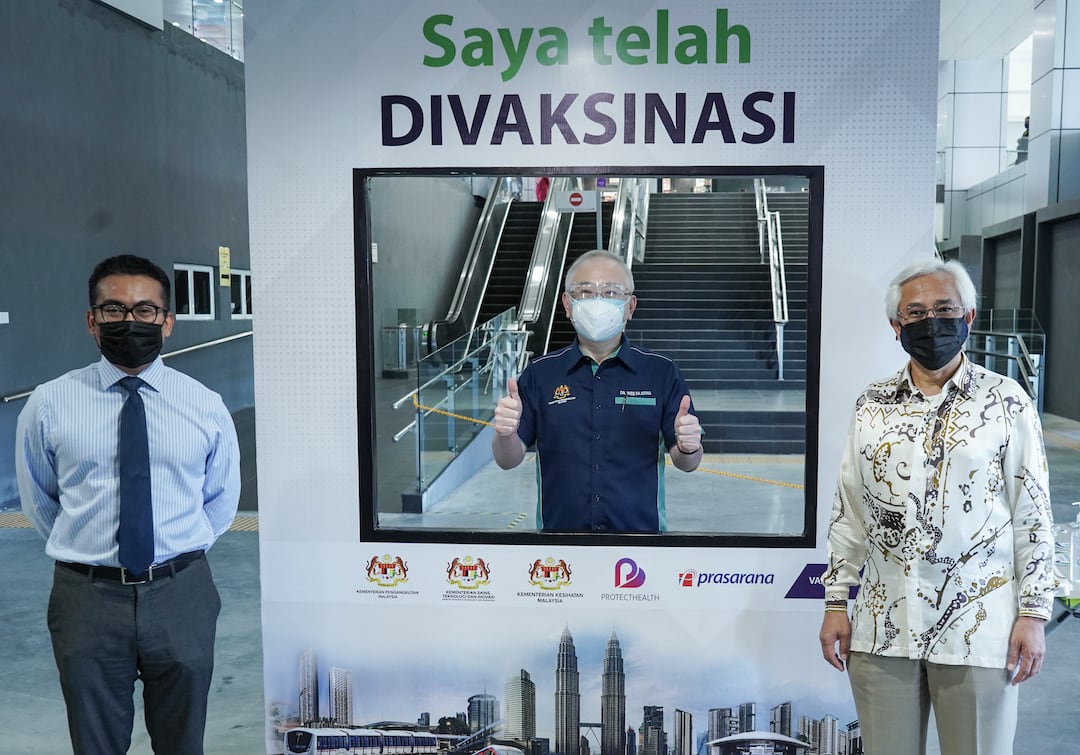 PRASARANA BUKA PUSAT PEMBERIAN VAKSIN (PPV) DI STESEN LRT
