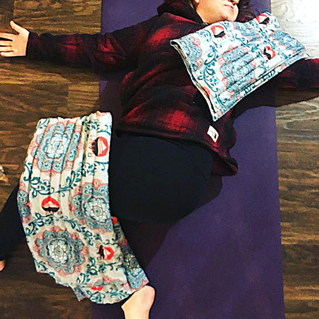 Twist Your Way to Wellness with RAVI Weighted Blankets