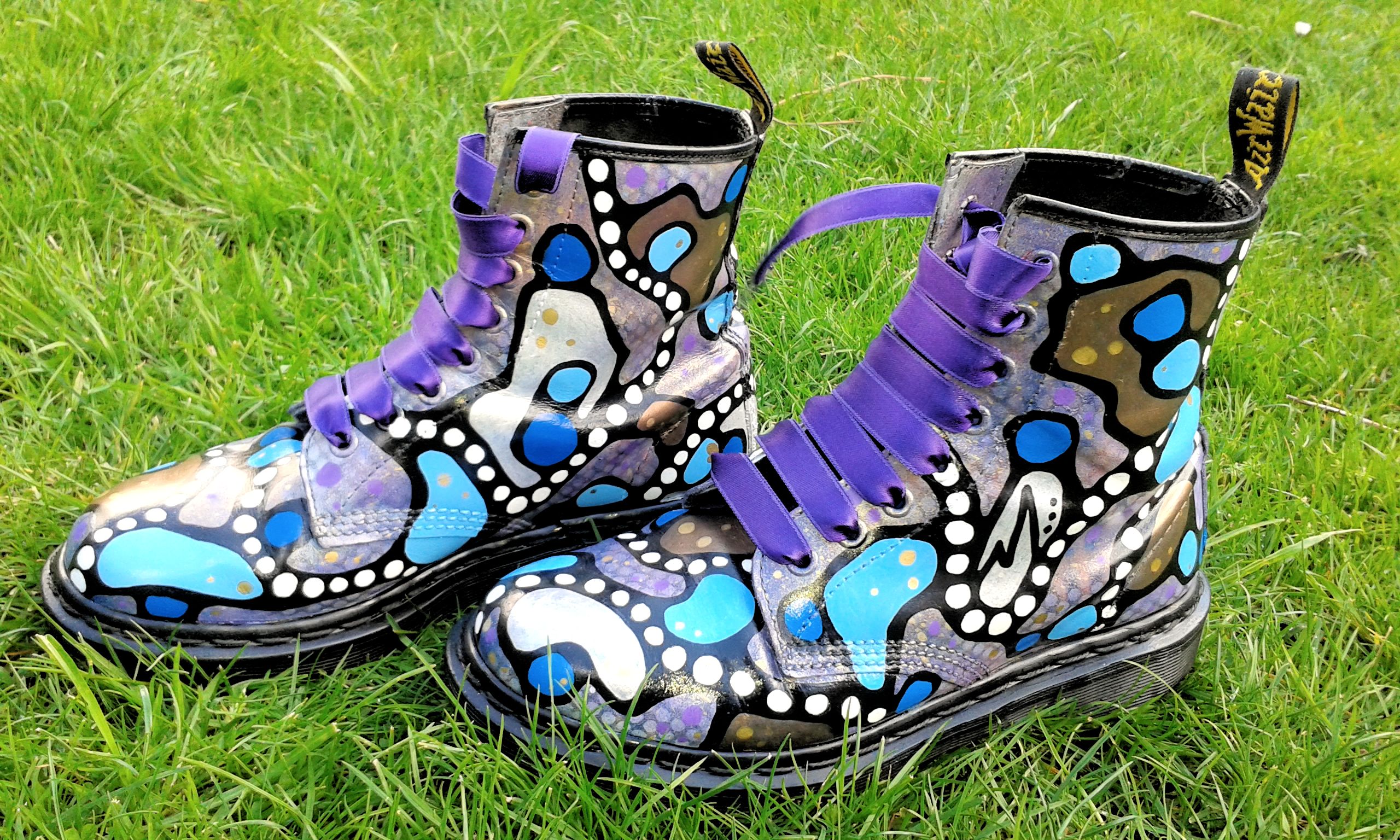 Dr. Martens custom painted by Myrdin > Third pair. M.