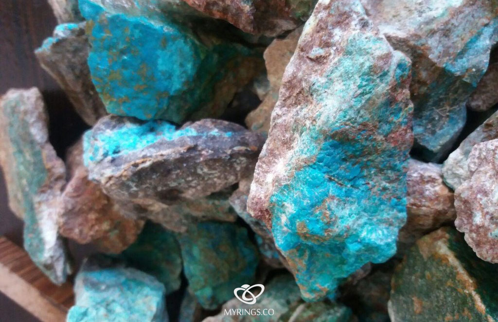 The highest quality turquoise and the most important turquoise mines in