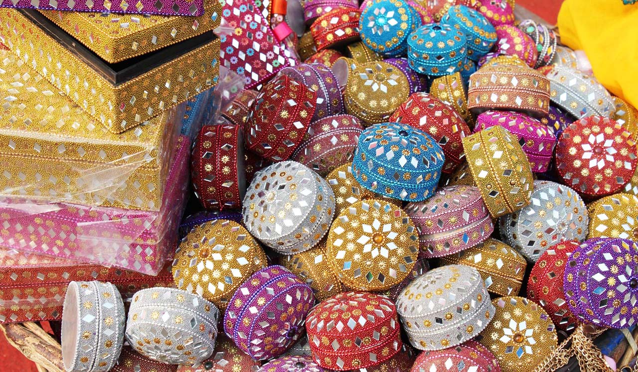 25 Unique Indian Souvenirs and What to buy in India My Simple Sojourn