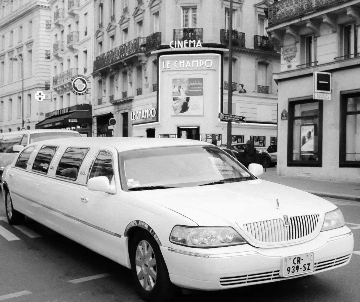 5 Fantastic Reasons to Hire a Limousine for Luxury Transportation