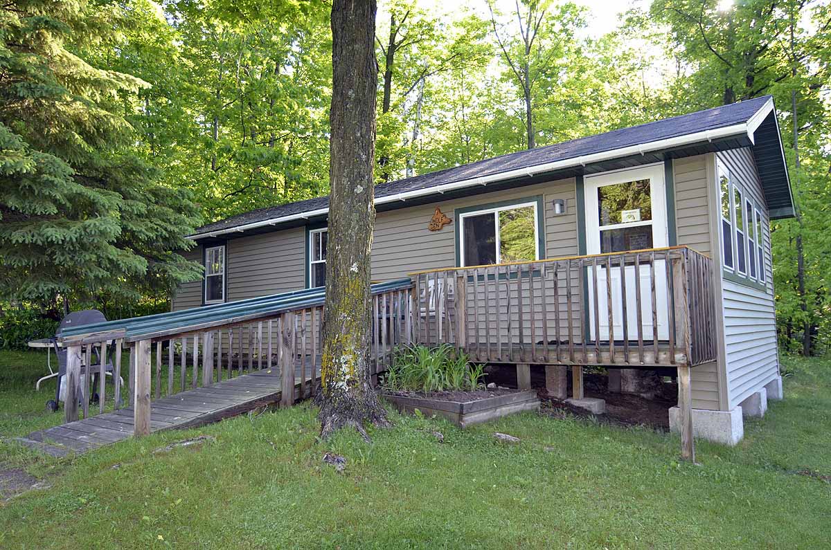 Cabin 2 Wolf Den Hayward, WI Cabin Rental Moose Lake